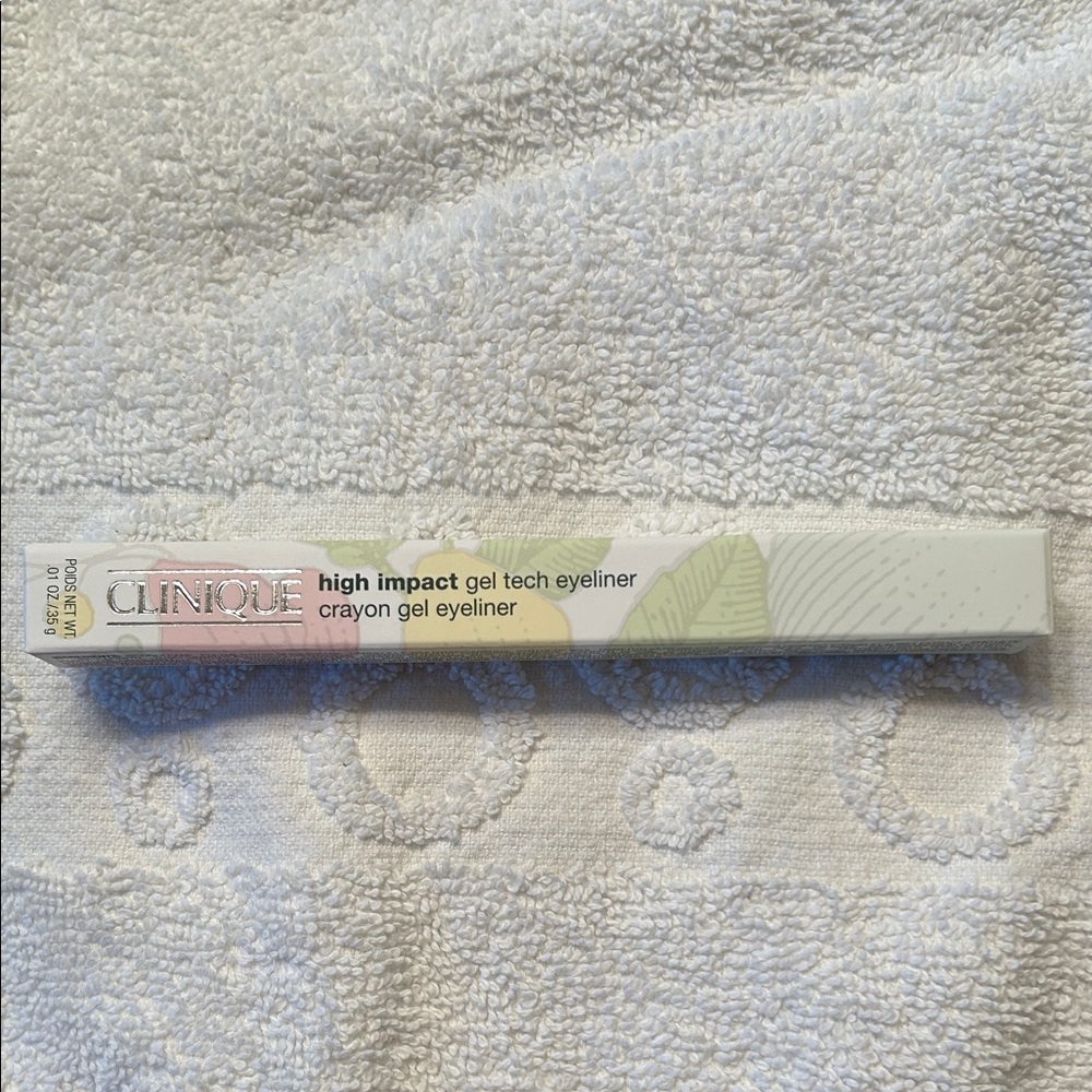 Clinique High Impact Gel Tech Eyeliner in White and Green Packaging